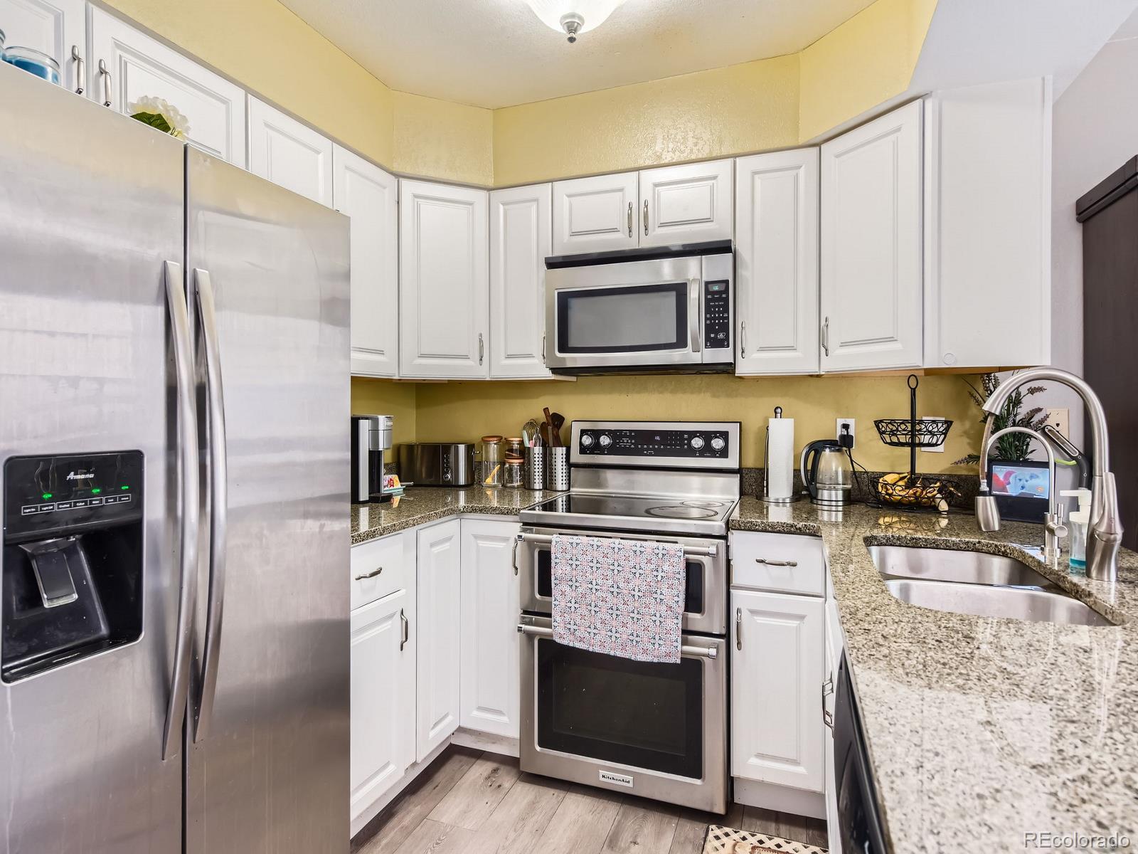 MLS Image #6 for 2797 e nichols circle ,centennial, Colorado