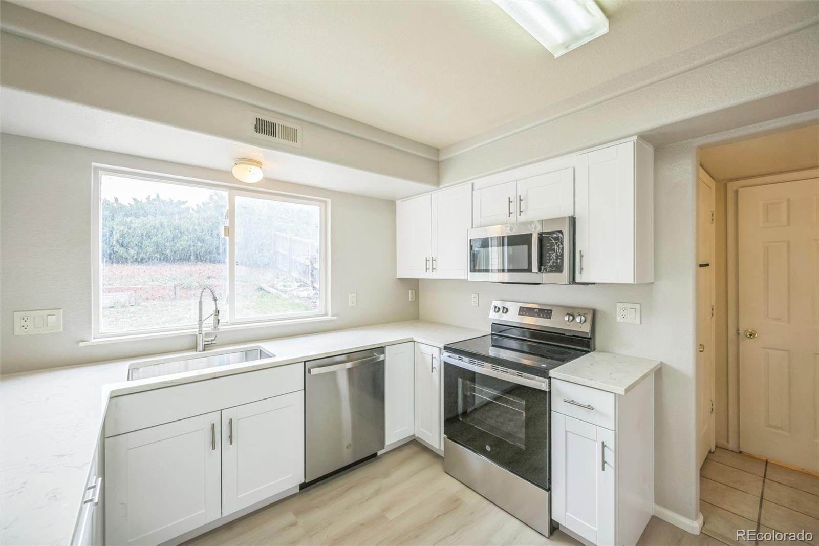 MLS Image #10 for 3874  malta street,denver, Colorado