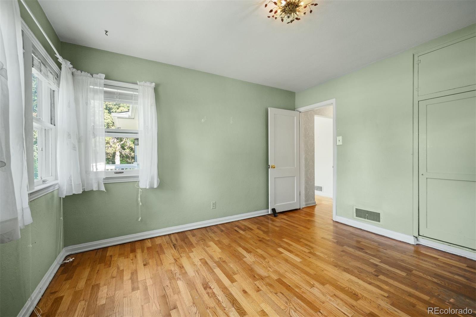 MLS Image #4 for 1713 w ridge road,littleton, Colorado