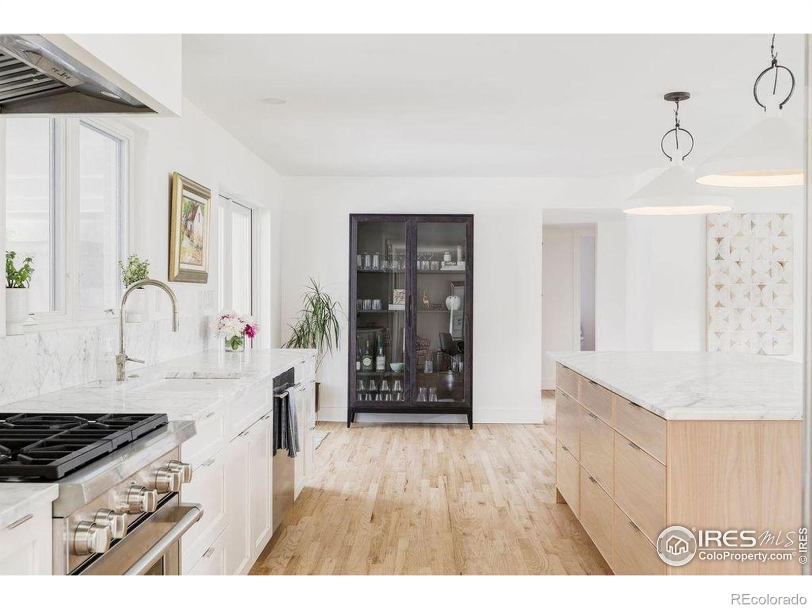 MLS Image #9 for 960  crescent drive,boulder, Colorado