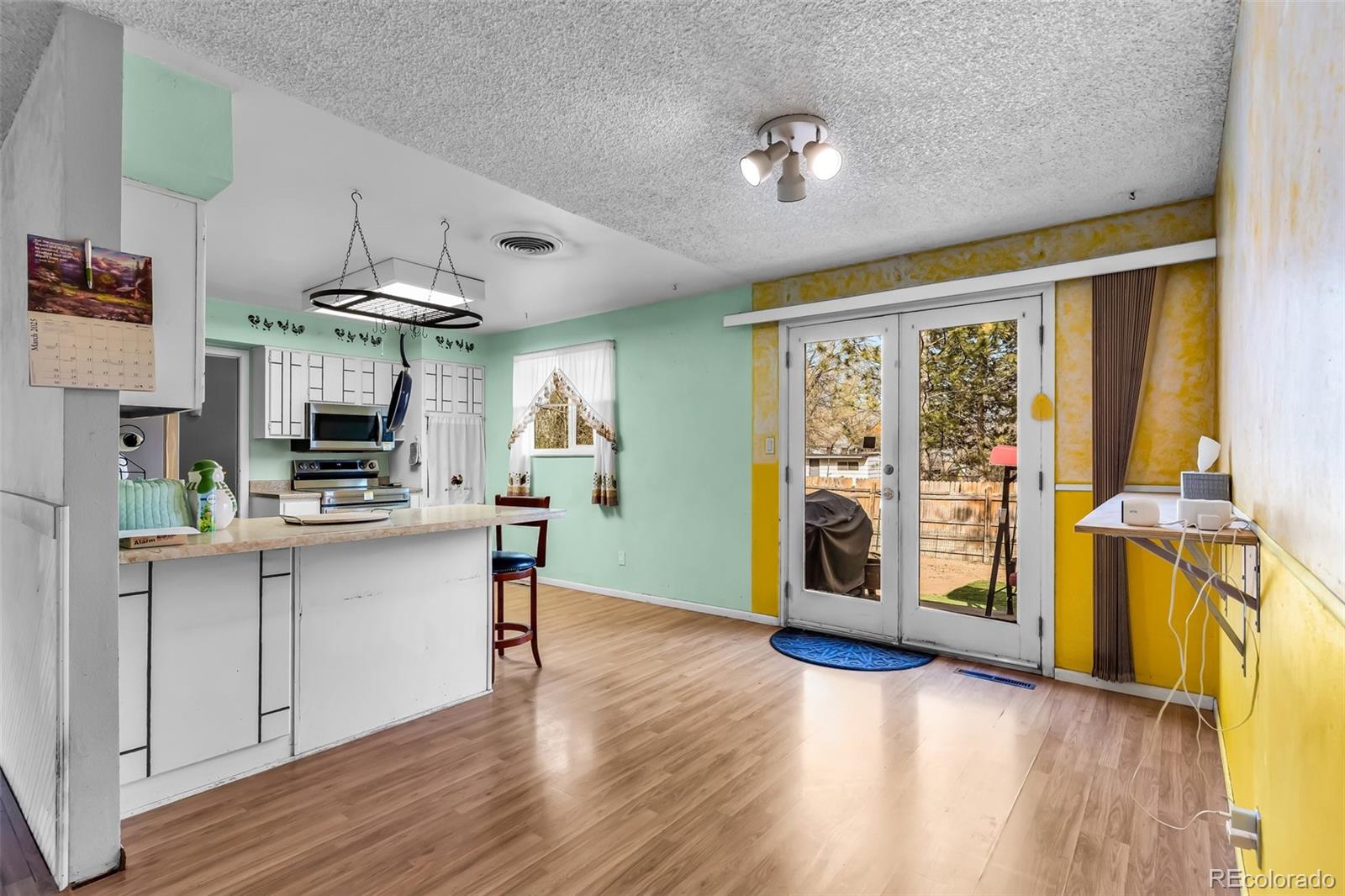 MLS Image #11 for 290  field avenue,canon city, Colorado