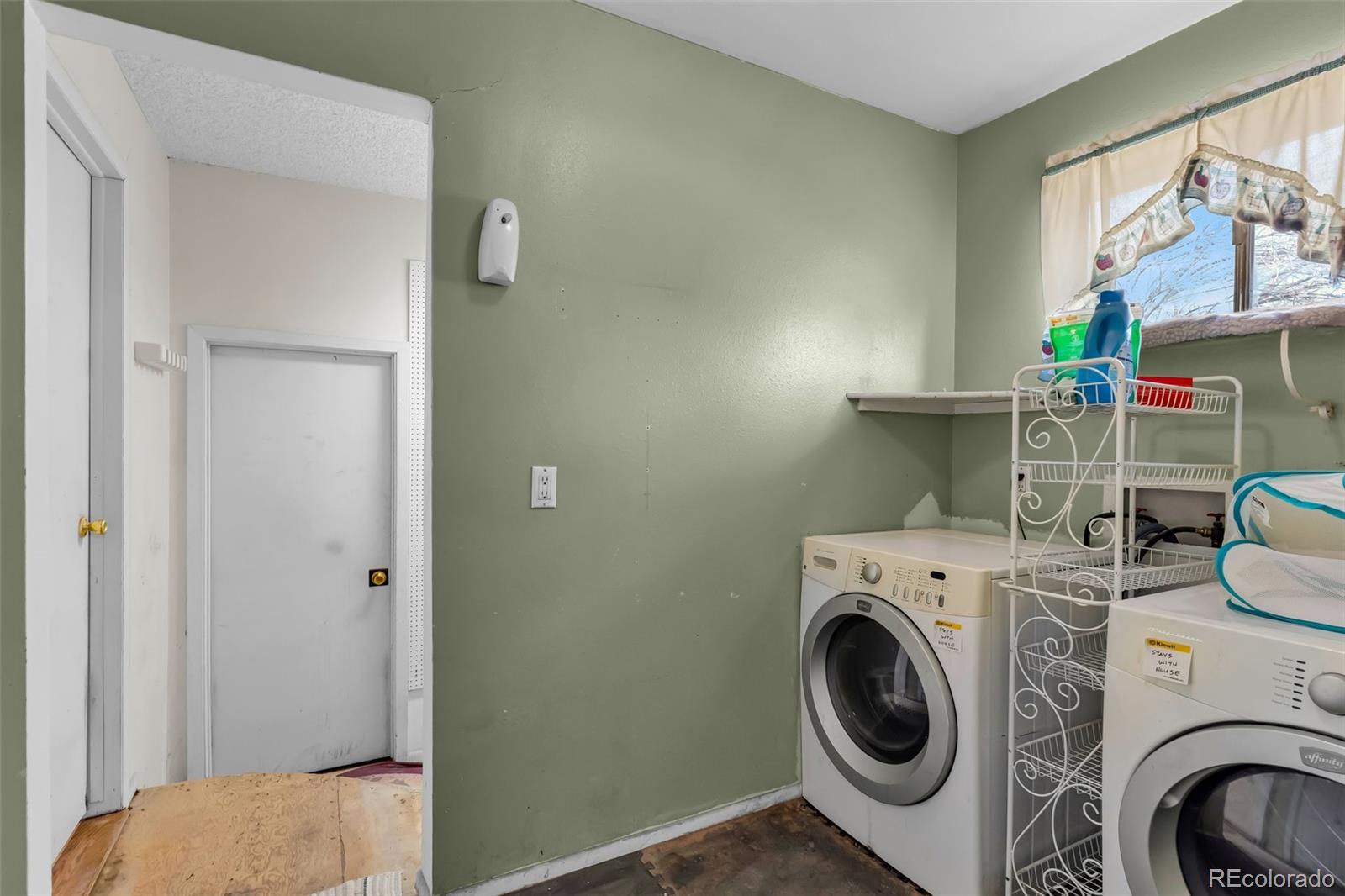 MLS Image #16 for 290  field avenue,canon city, Colorado