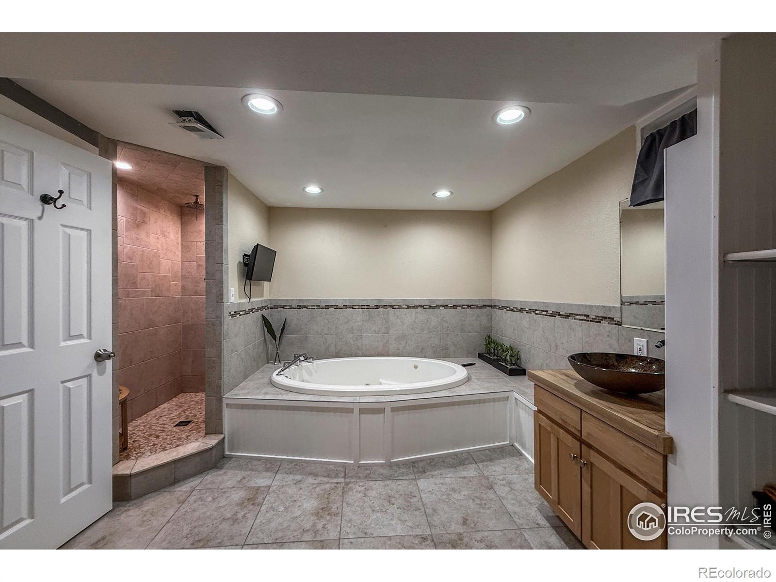 MLS Image #22 for 760  francis street,longmont, Colorado