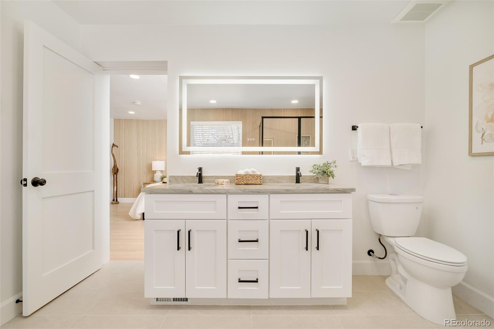 MLS Image #18 for 621 s harrison lane,denver, Colorado