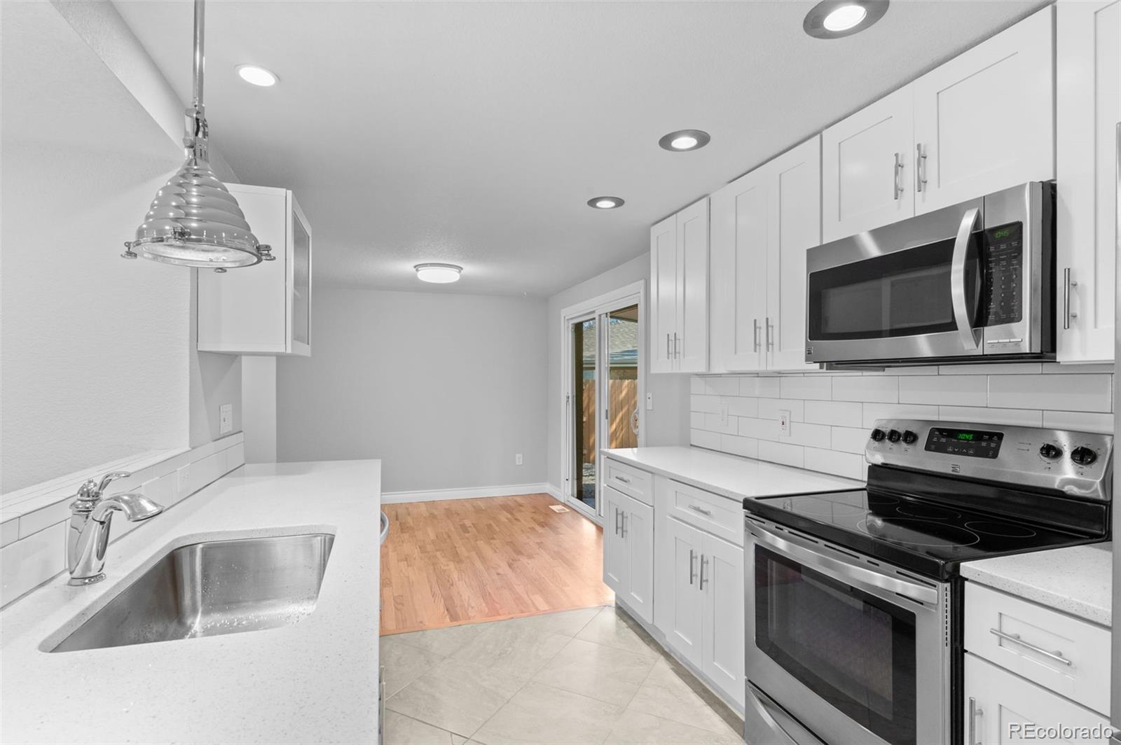 MLS Image #14 for 1490 s cherry street,denver, Colorado