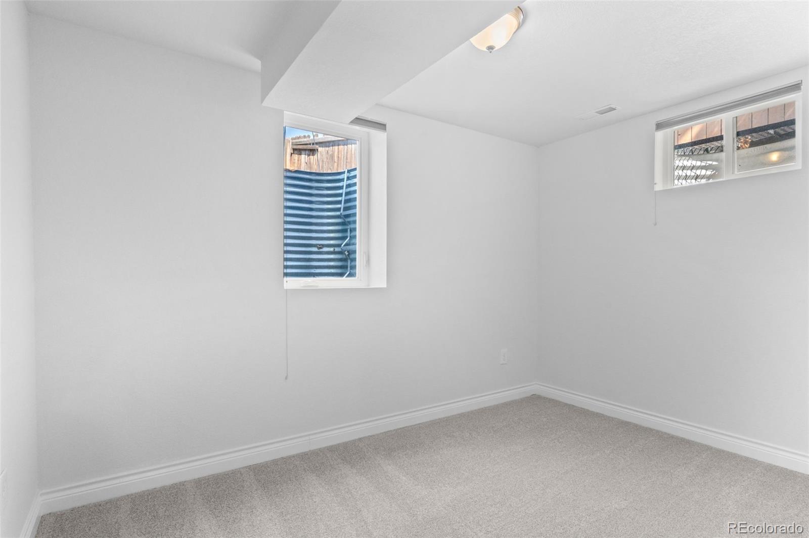 MLS Image #33 for 1490 s cherry street,denver, Colorado