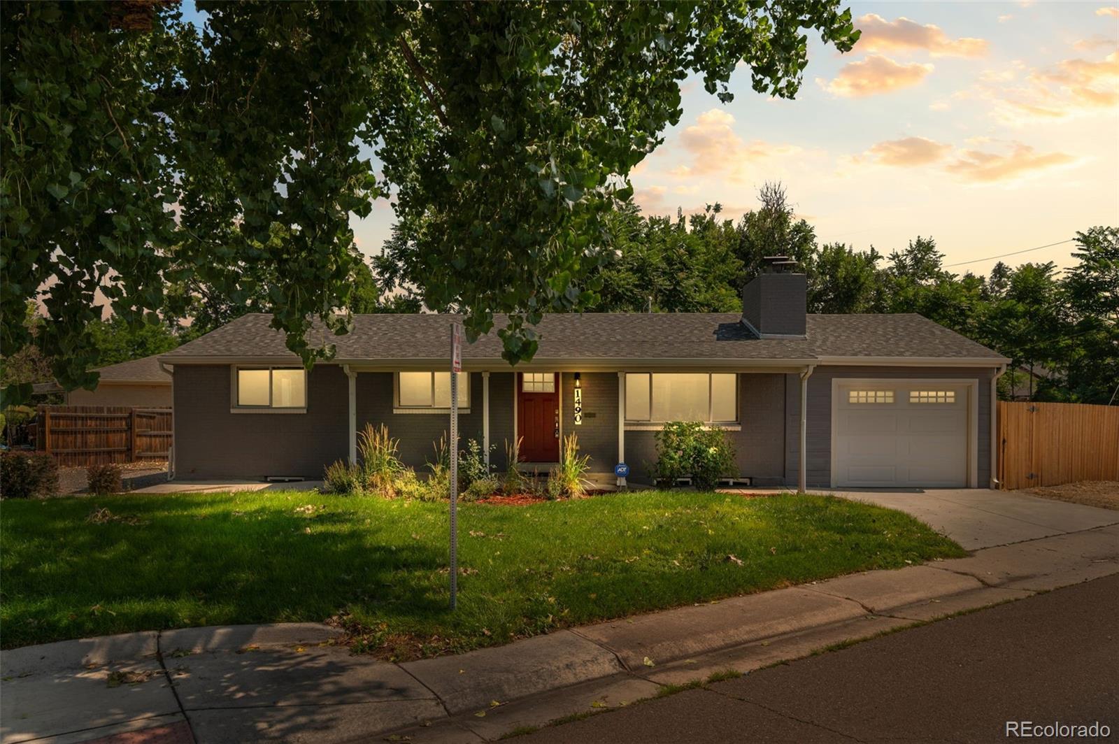 MLS Image #4 for 1490 s cherry street,denver, Colorado