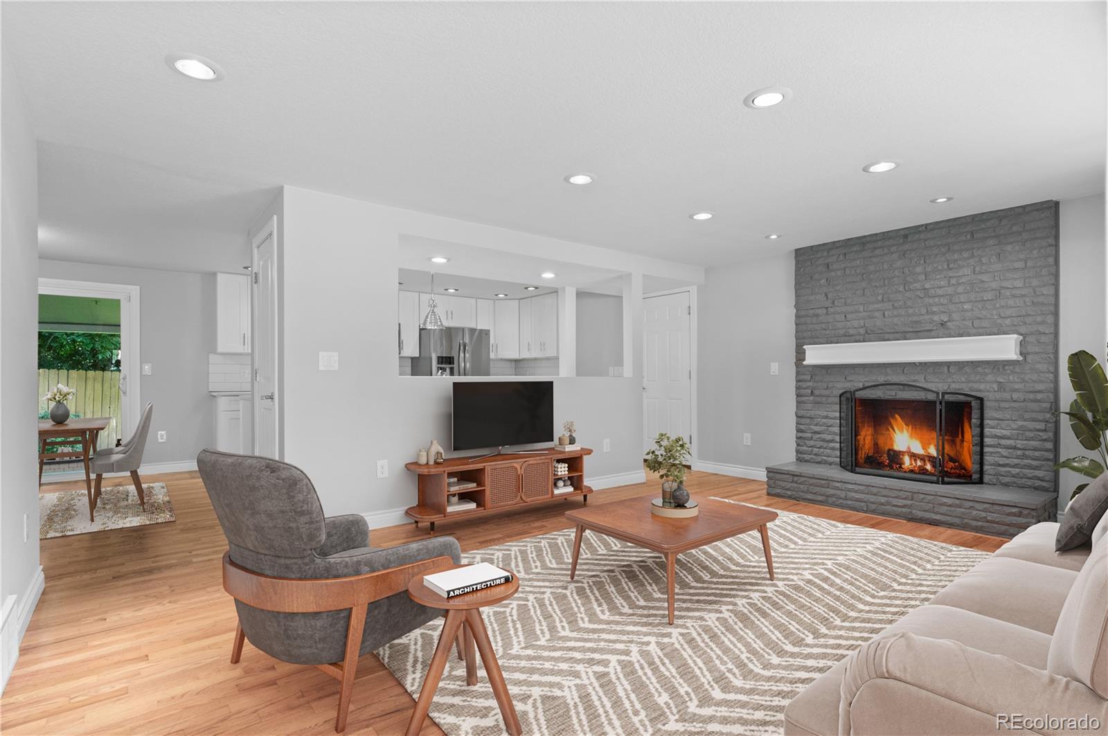 MLS Image #5 for 1490 s cherry street,denver, Colorado