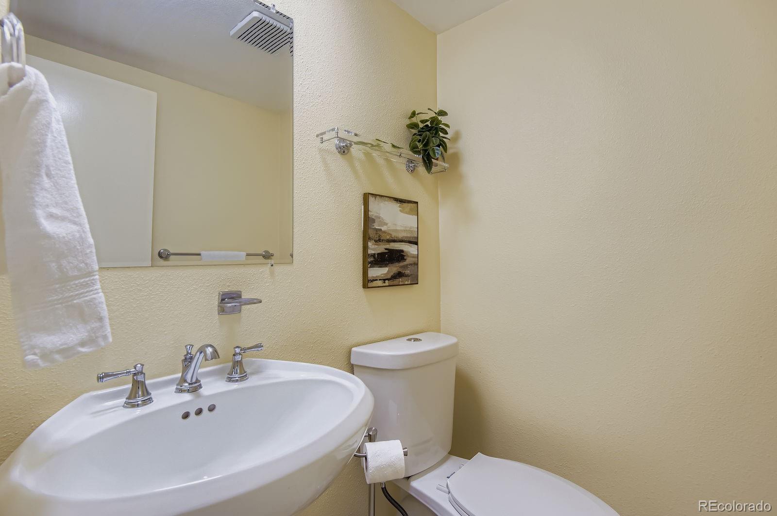MLS Image #10 for 3230 s krameria street,denver, Colorado