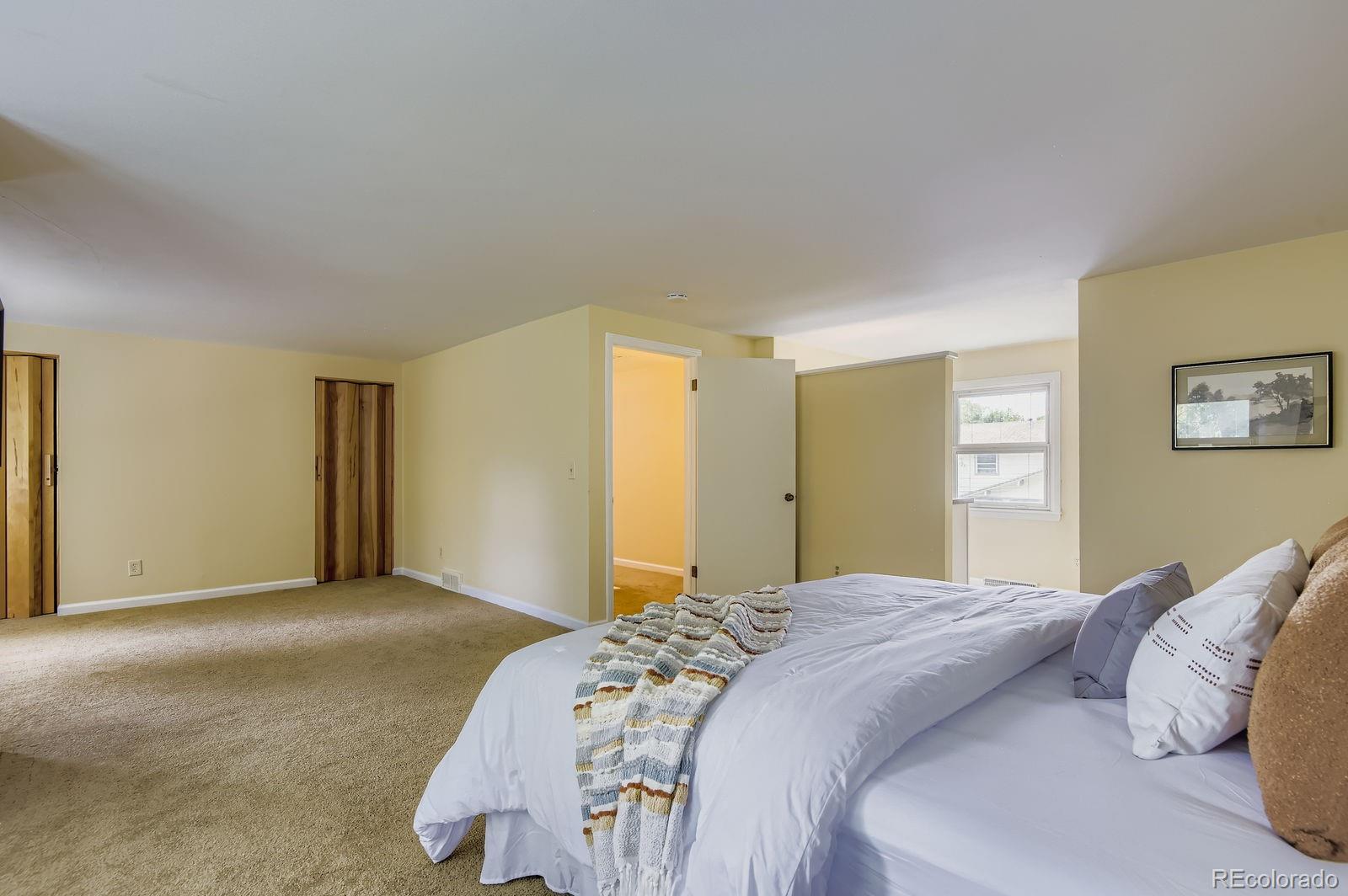 MLS Image #12 for 3230 s krameria street,denver, Colorado