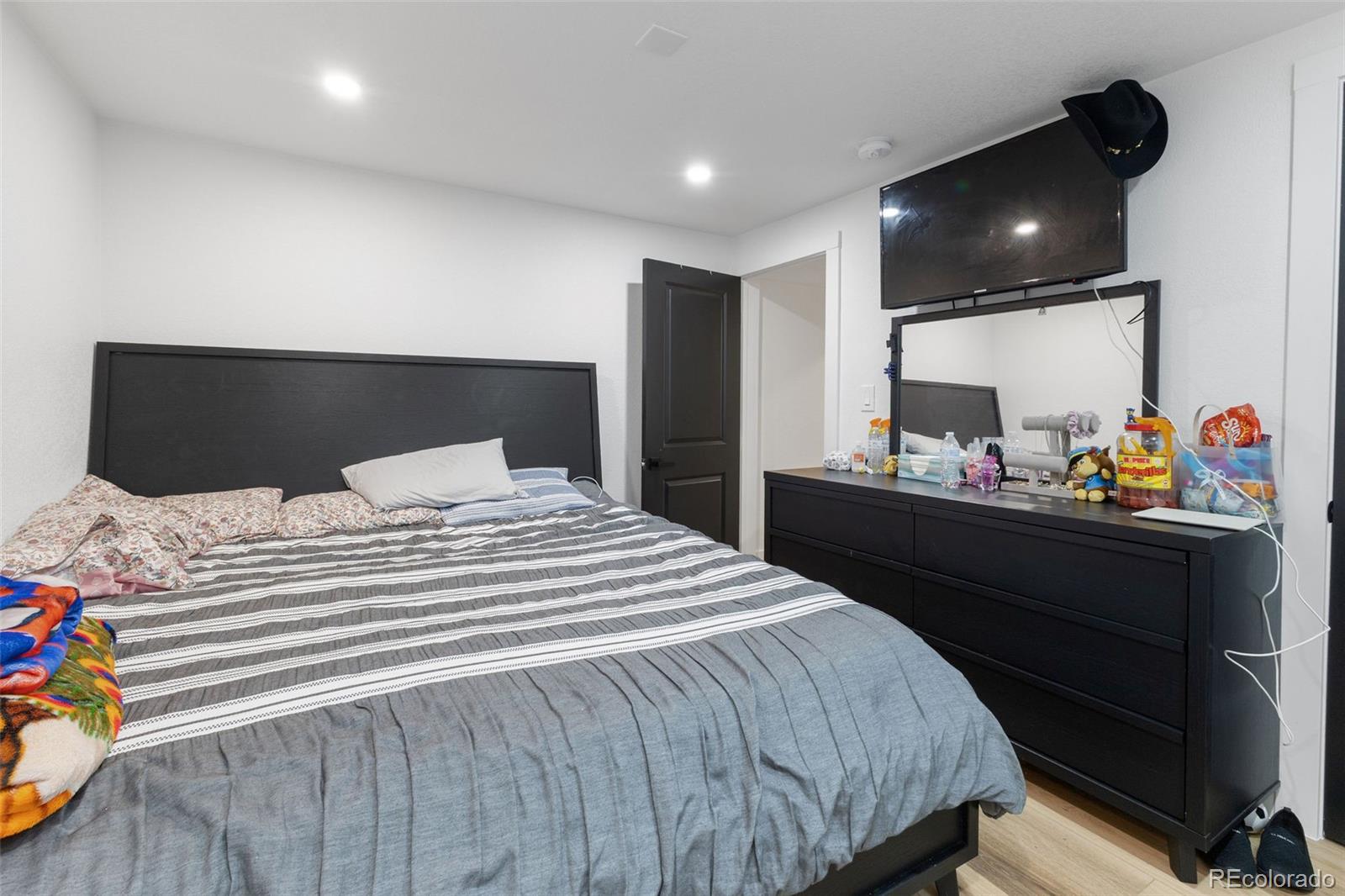 MLS Image #15 for 1749  macon street,aurora, Colorado
