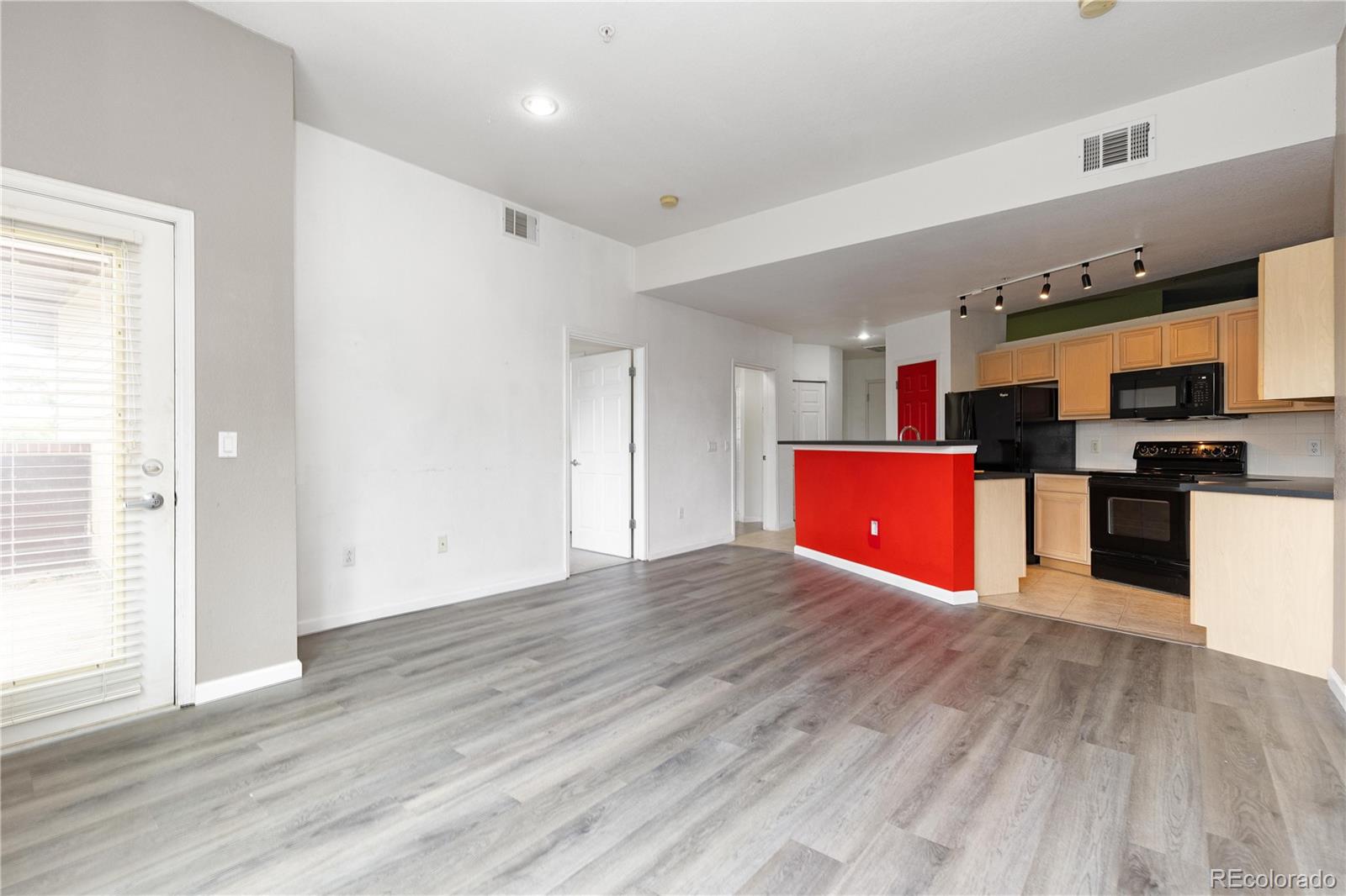 MLS Image #12 for 15475  andrews drive,denver, Colorado
