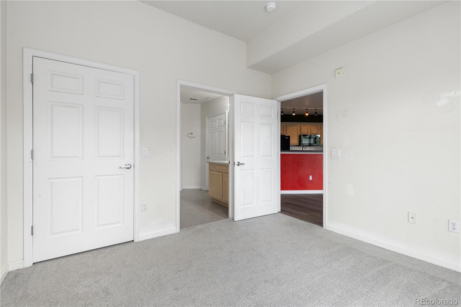 MLS Image #18 for 15475  andrews drive,denver, Colorado