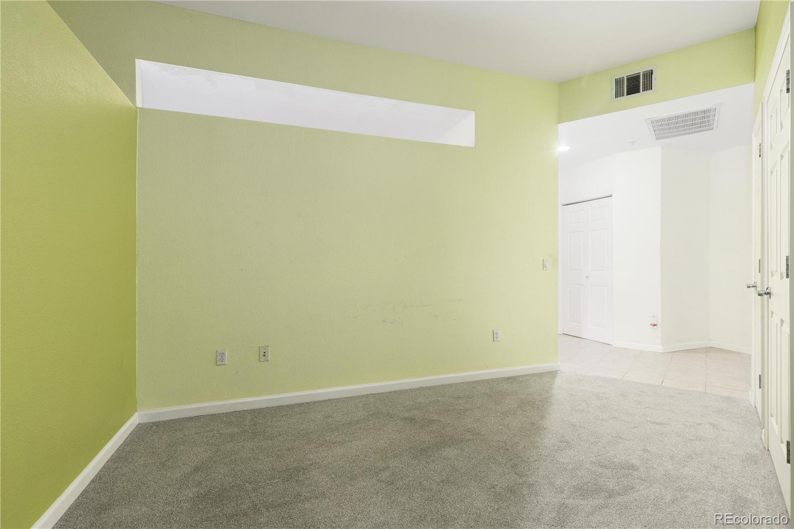 MLS Image #6 for 15475  andrews drive,denver, Colorado