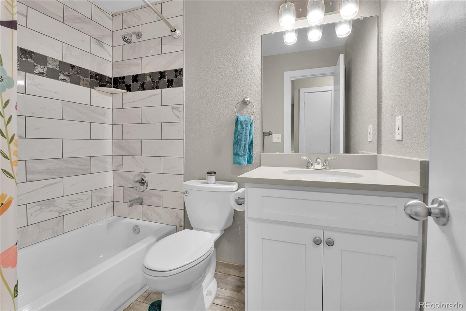 MLS Image #18 for 1528 s robb court,denver, Colorado