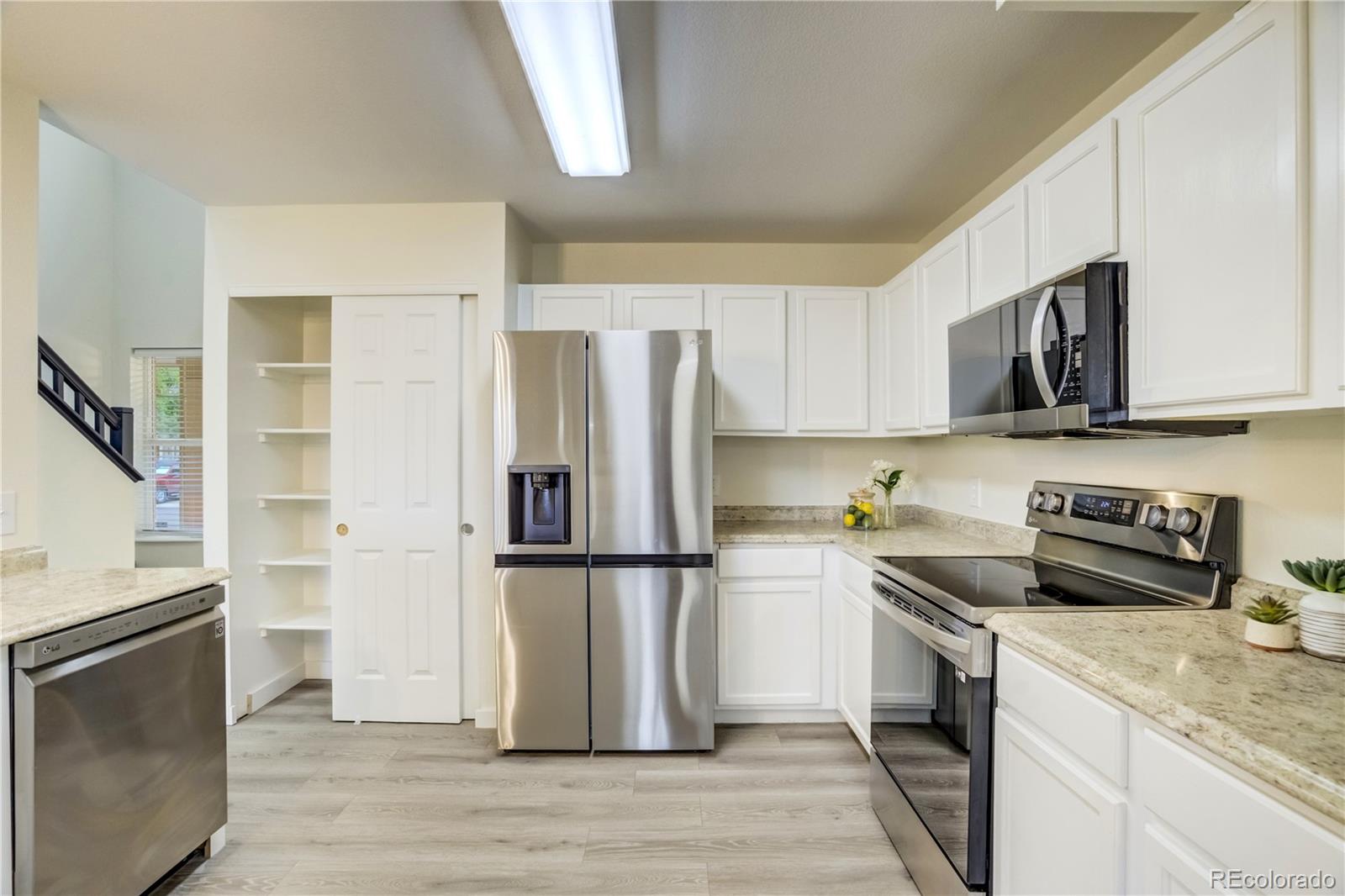 MLS Image #3 for 1199 s waco street,aurora, Colorado