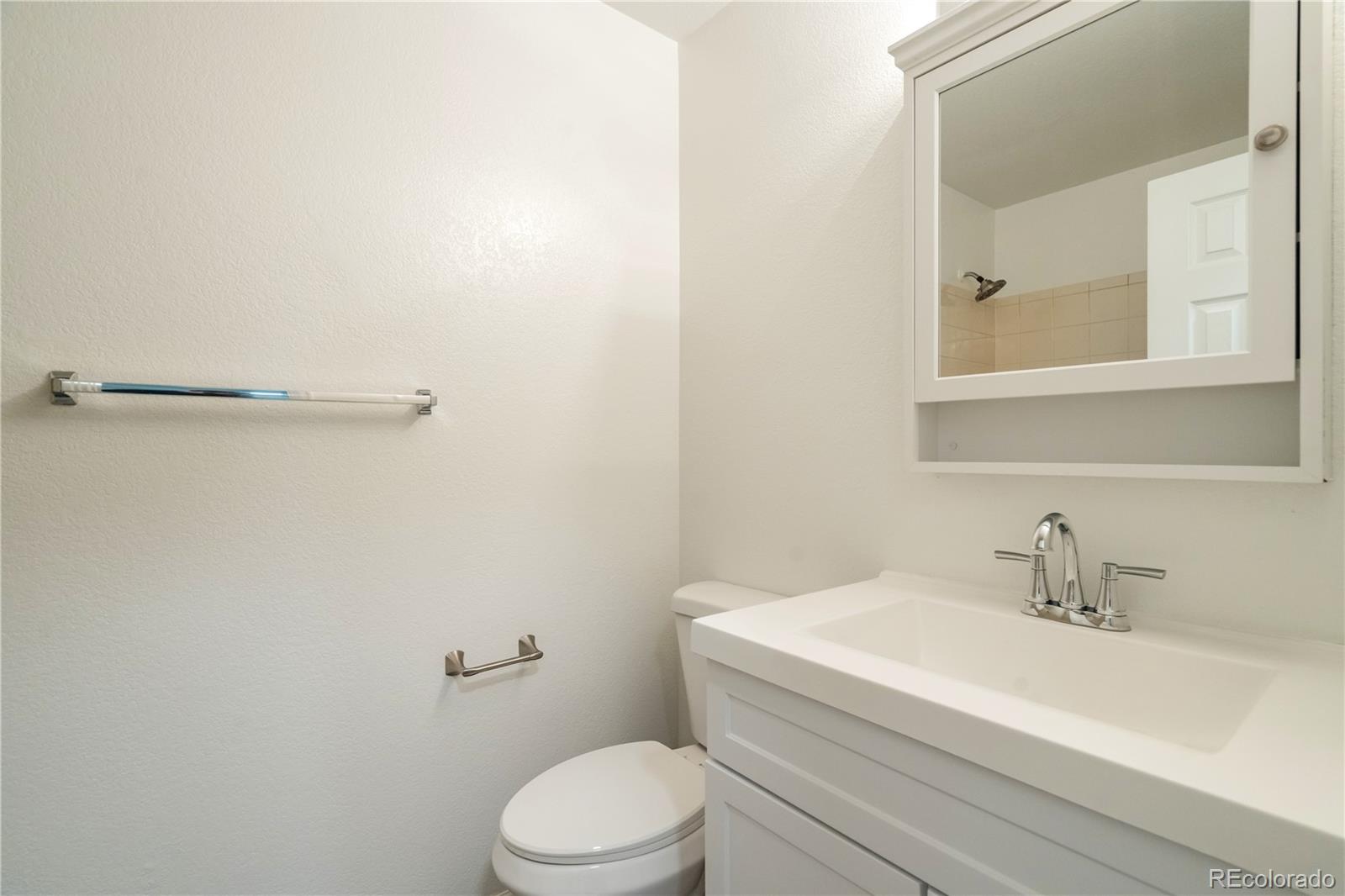 MLS Image #9 for 1199 s waco street,aurora, Colorado