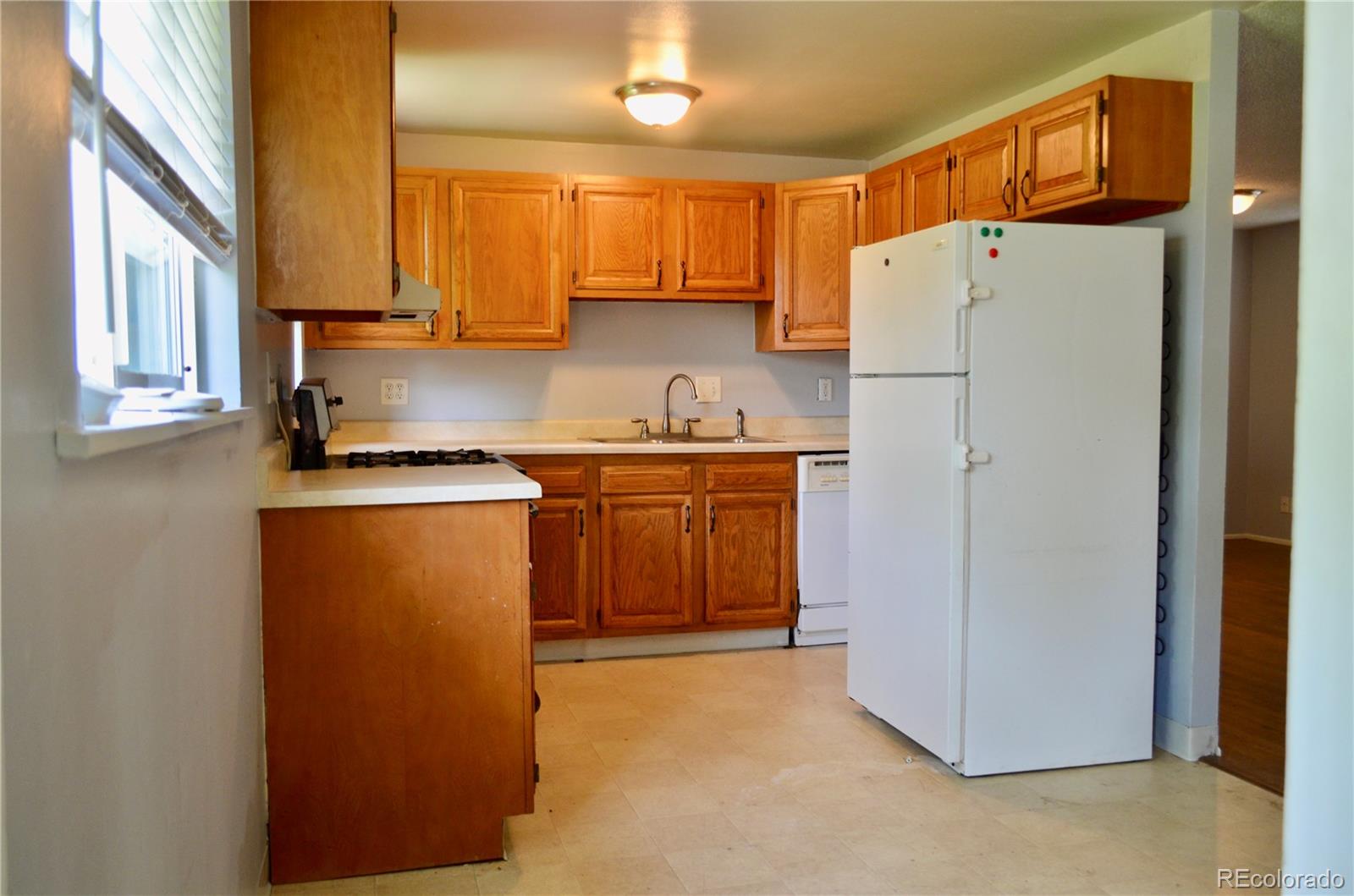 MLS Image #4 for 1075 w princeton place,englewood, Colorado