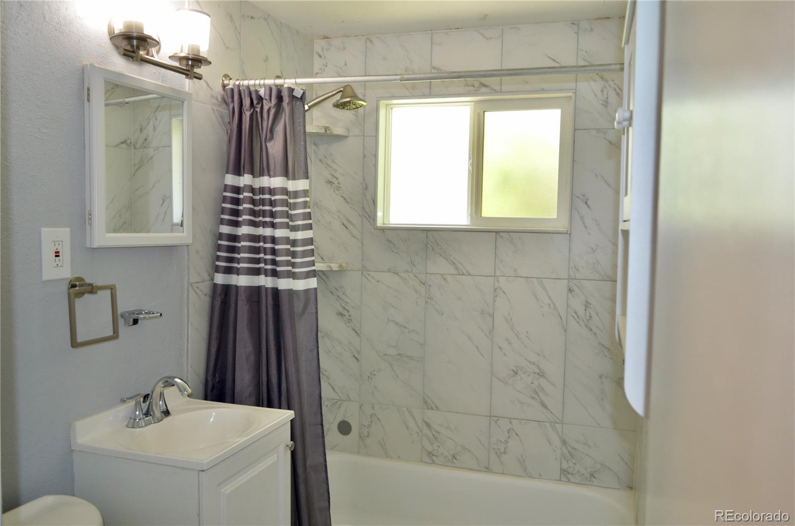 MLS Image #7 for 1075 w princeton place,englewood, Colorado