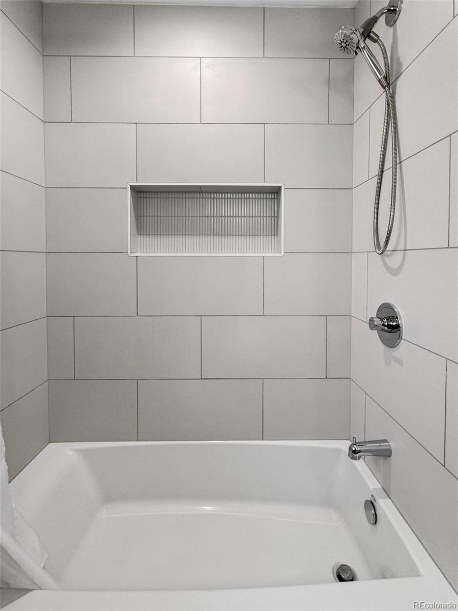 MLS Image #17 for 576  steele street,denver, Colorado