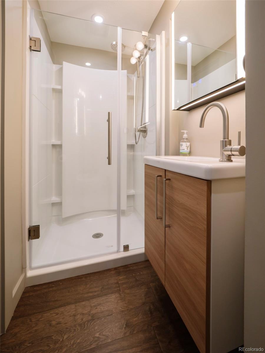 MLS Image #35 for 576  steele street,denver, Colorado