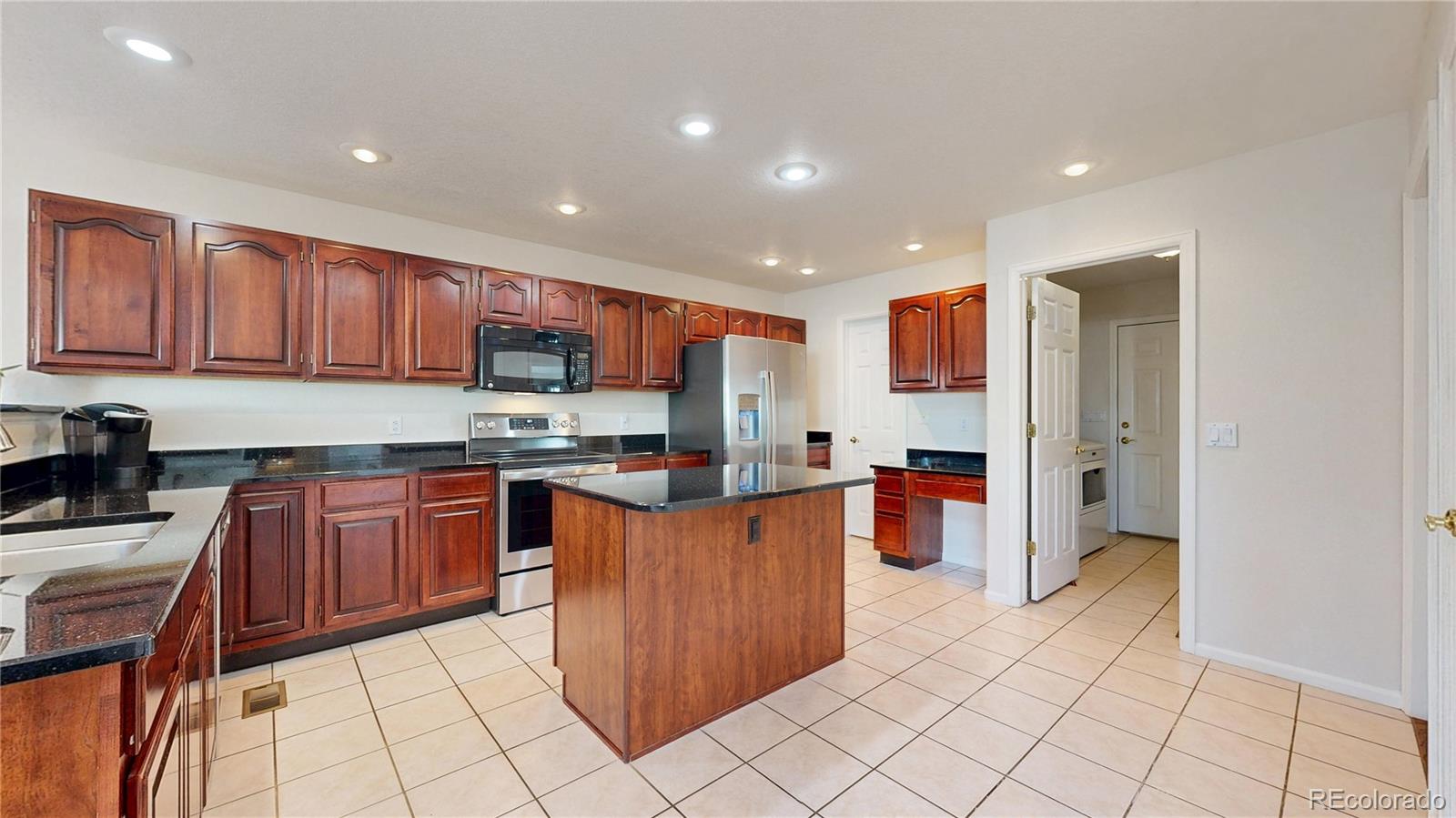 MLS Image #4 for 19031 e progress lane,centennial, Colorado