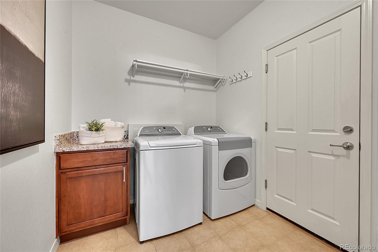 MLS Image #18 for 24277 e ontario place,aurora, Colorado