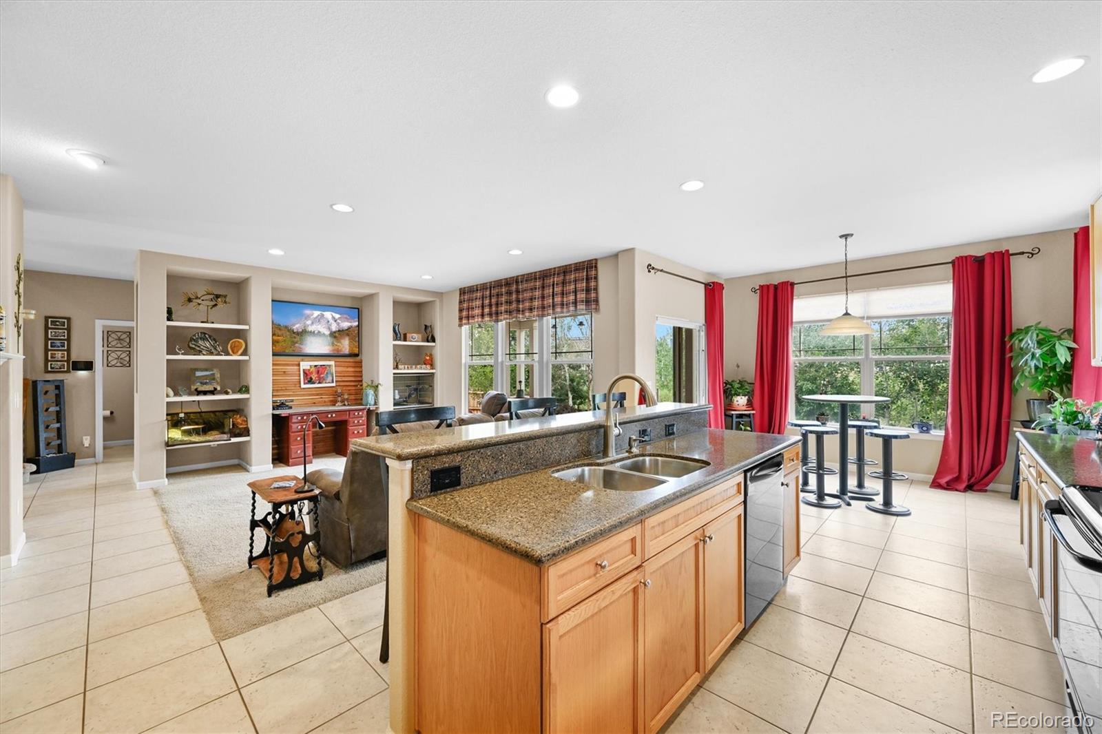 MLS Image #6 for 4036 s liverpool way,aurora, Colorado