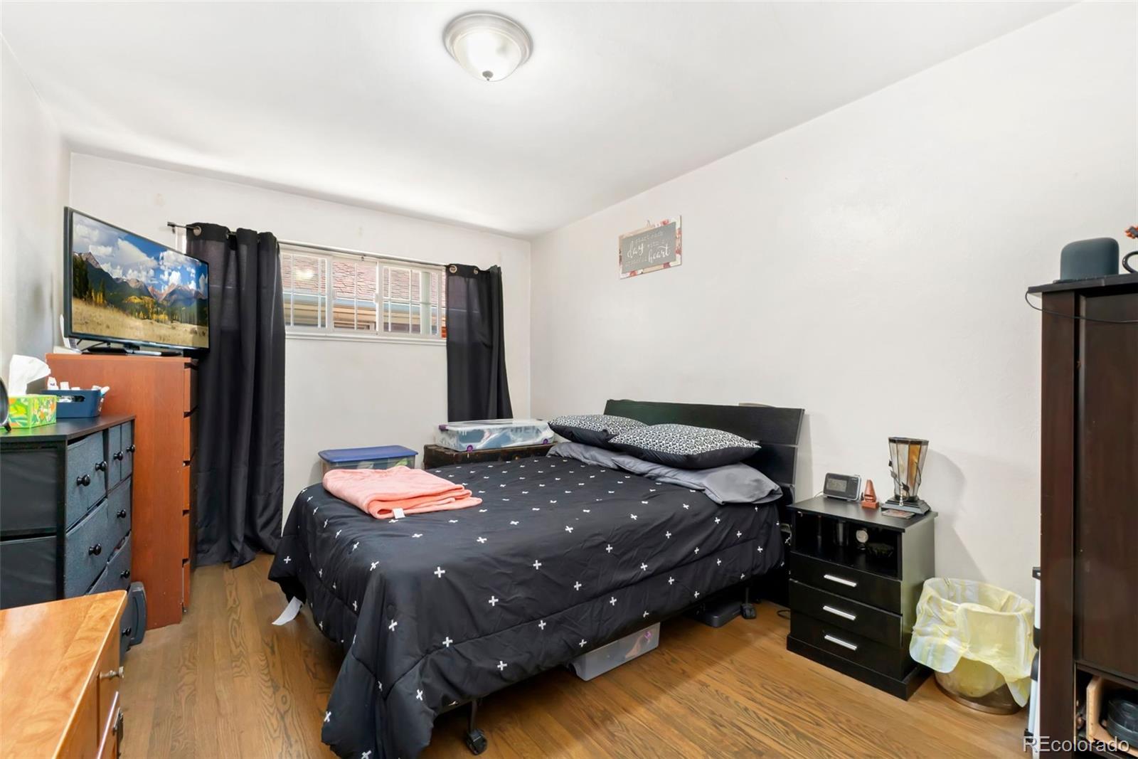 MLS Image #13 for 3327  krameria street,denver, Colorado