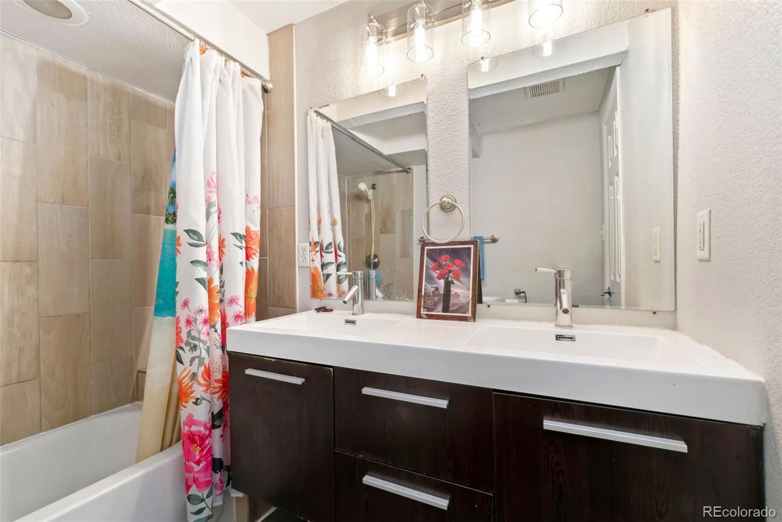 MLS Image #17 for 3327  krameria street,denver, Colorado