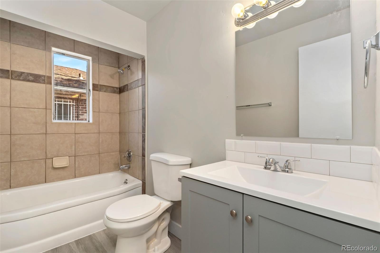 MLS Image #21 for 3327  krameria street,denver, Colorado