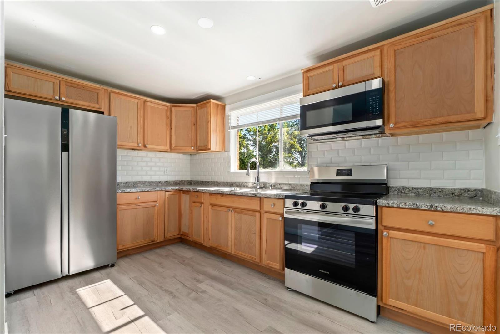 MLS Image #3 for 3327  krameria street,denver, Colorado