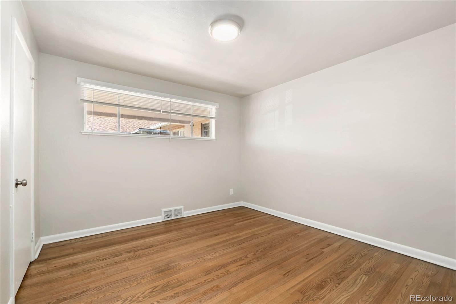 MLS Image #7 for 3327  krameria street,denver, Colorado