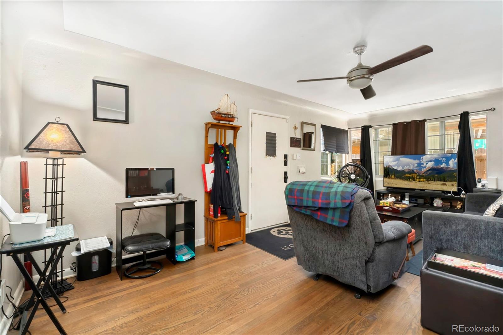 MLS Image #9 for 3327  krameria street,denver, Colorado