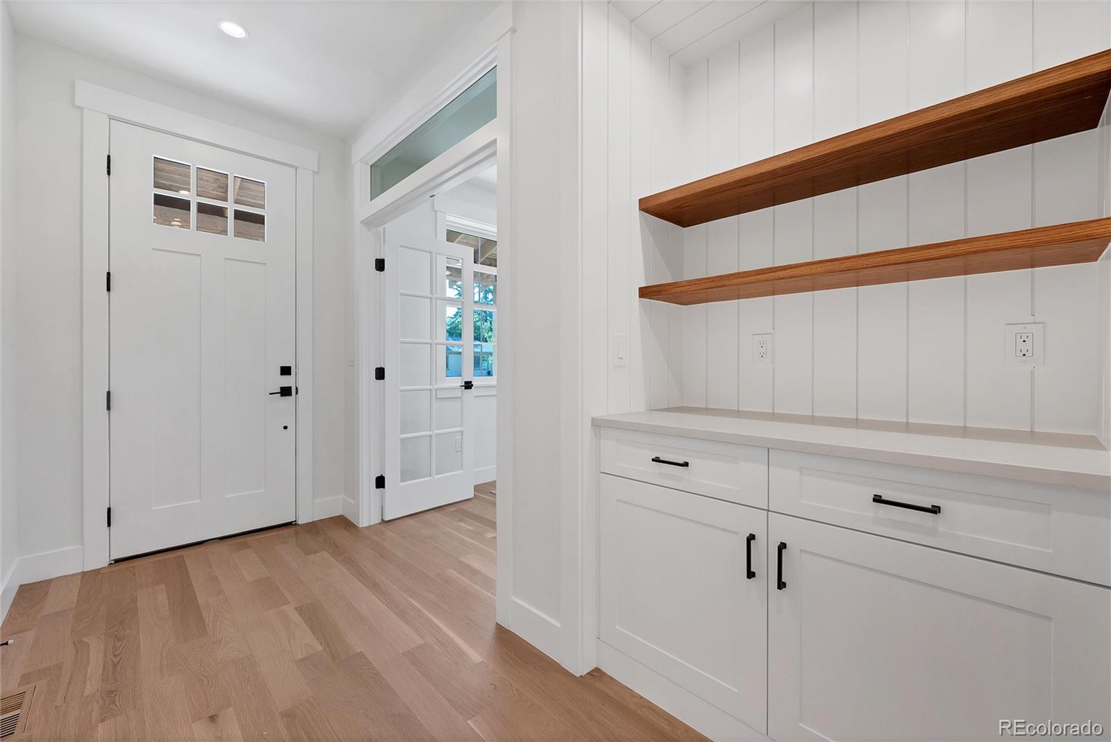 MLS Image #16 for 1035 n leyden street,denver, Colorado