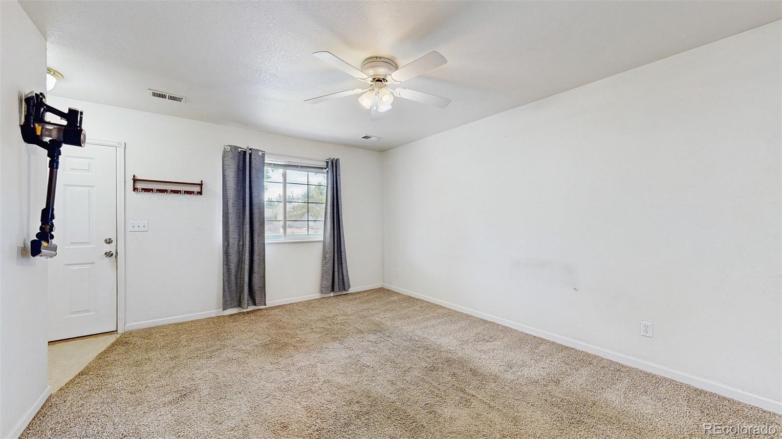 MLS Image #11 for 707  38th street,evans, Colorado