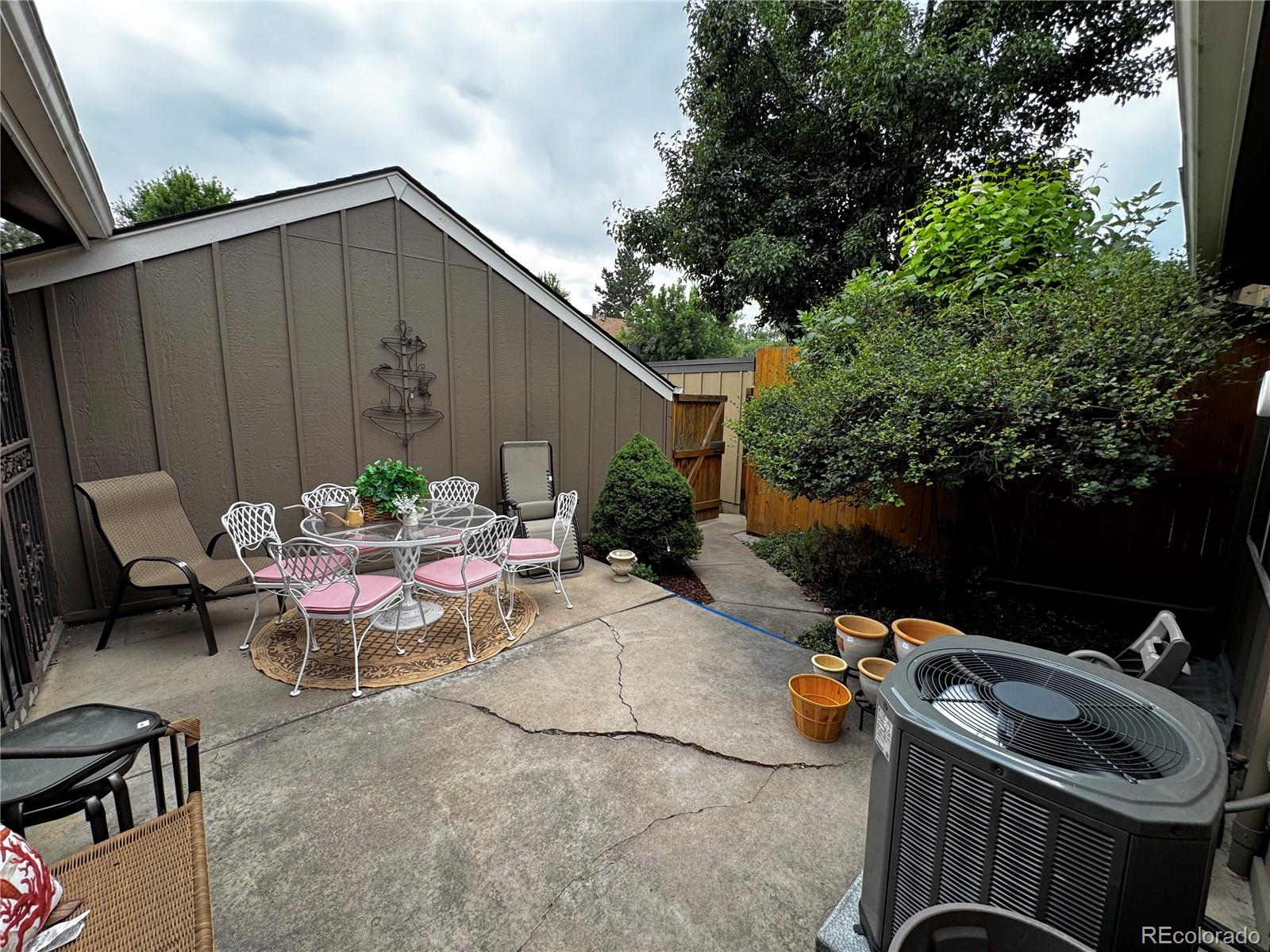 MLS Image #18 for 8862 e amherst drive,denver, Colorado