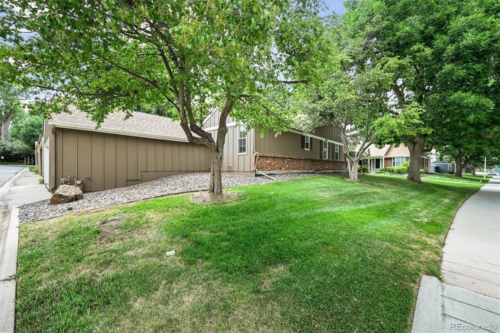 MLS Image #27 for 8862 e amherst drive a,denver, Colorado