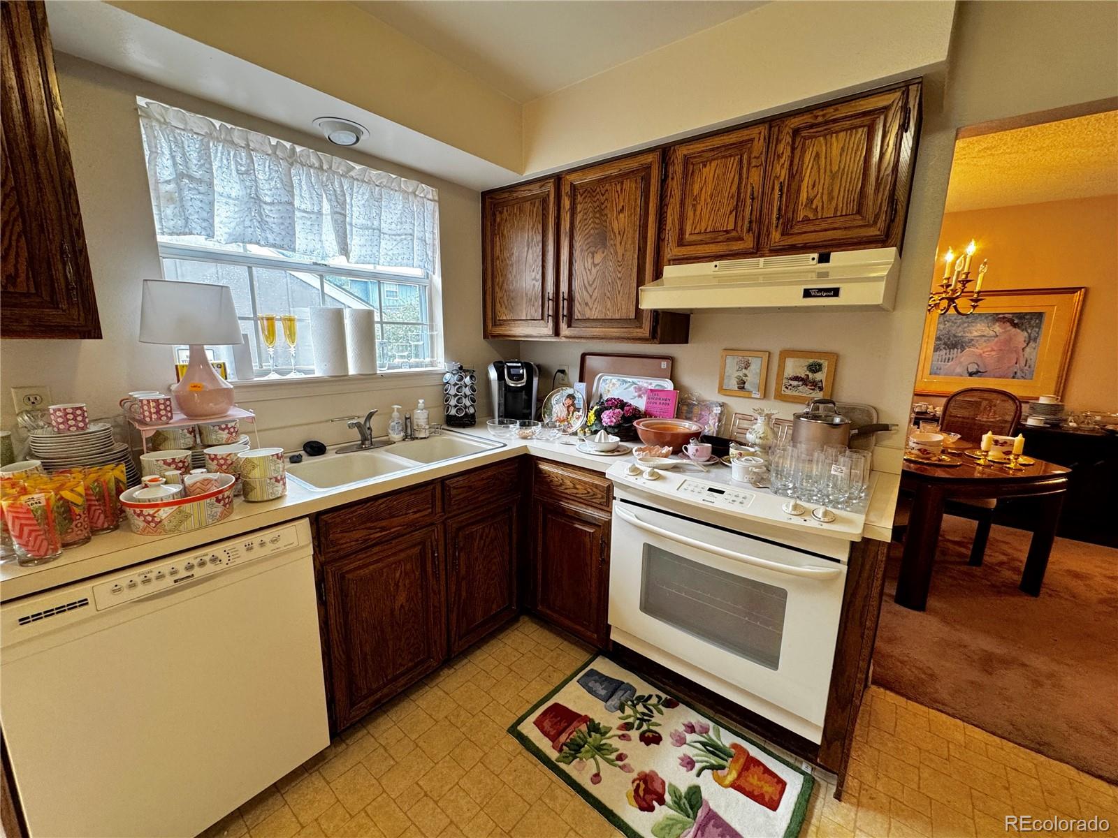 MLS Image #6 for 8862 e amherst drive,denver, Colorado