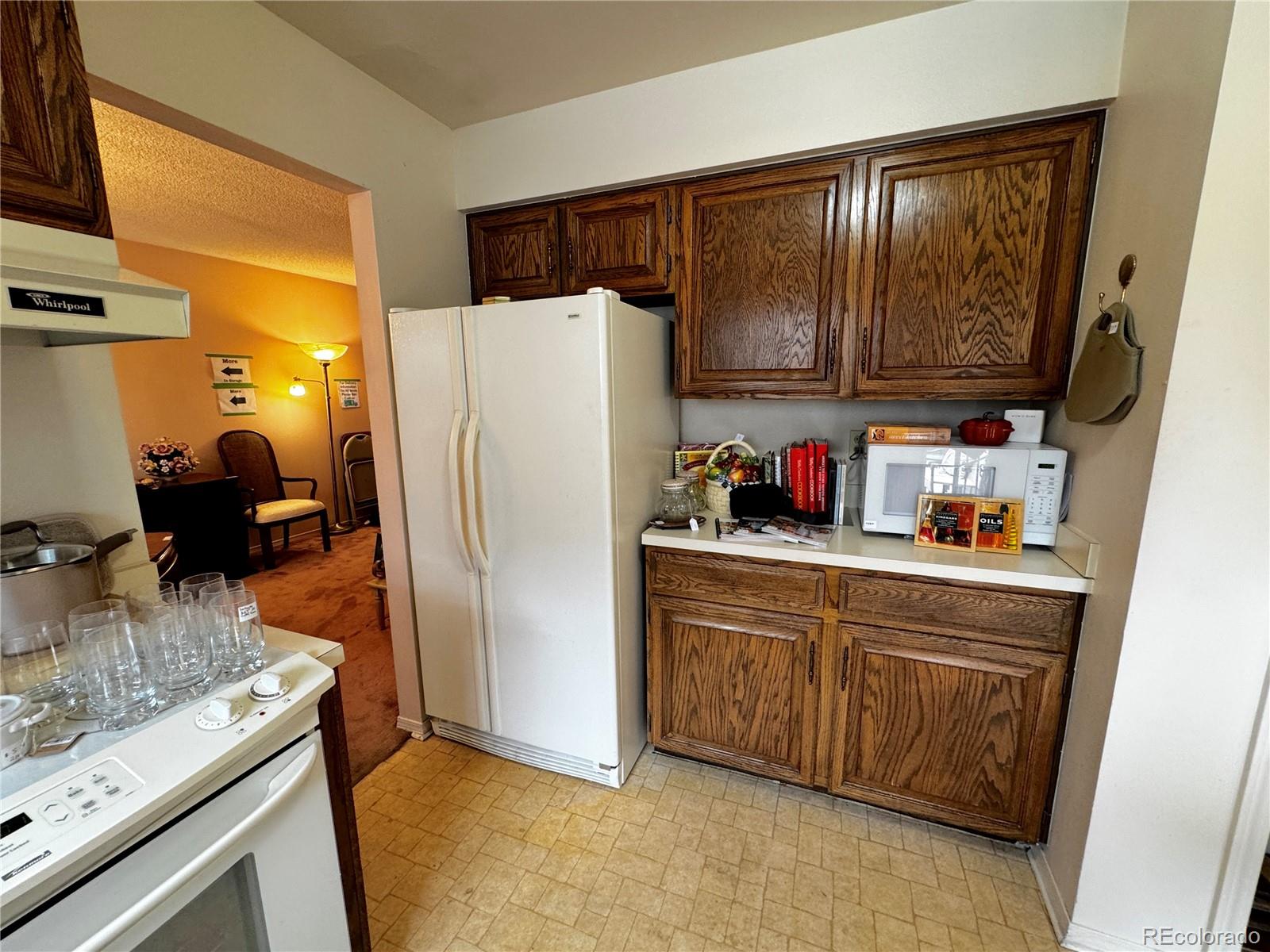 MLS Image #7 for 8862 e amherst drive,denver, Colorado