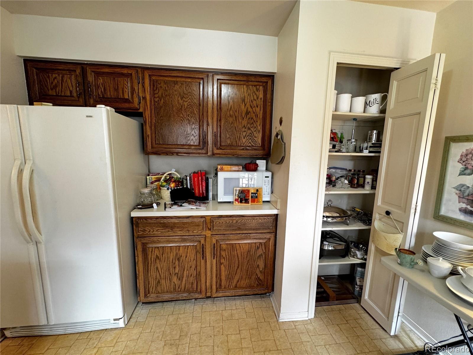MLS Image #8 for 8862 e amherst drive,denver, Colorado