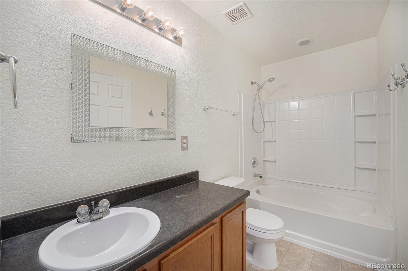 MLS Image #4 for 18625 e 47th avenue,denver, Colorado