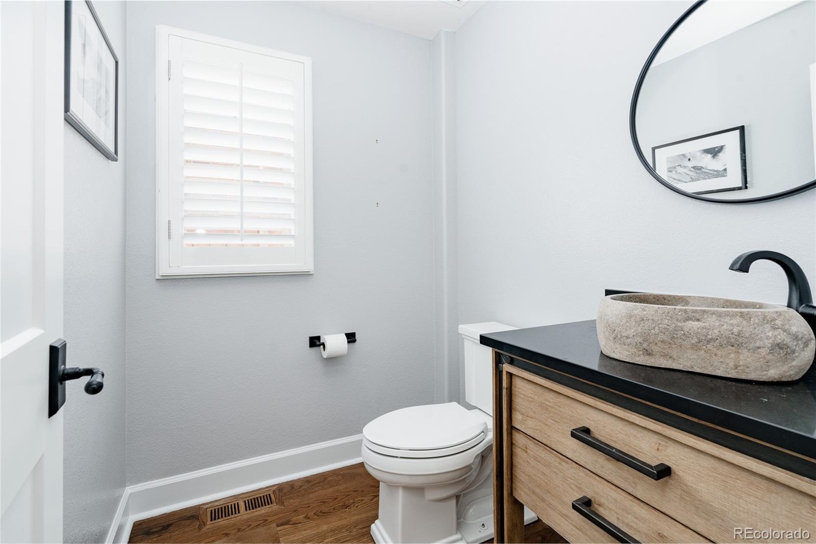 MLS Image #14 for 520  jackson street,denver, Colorado