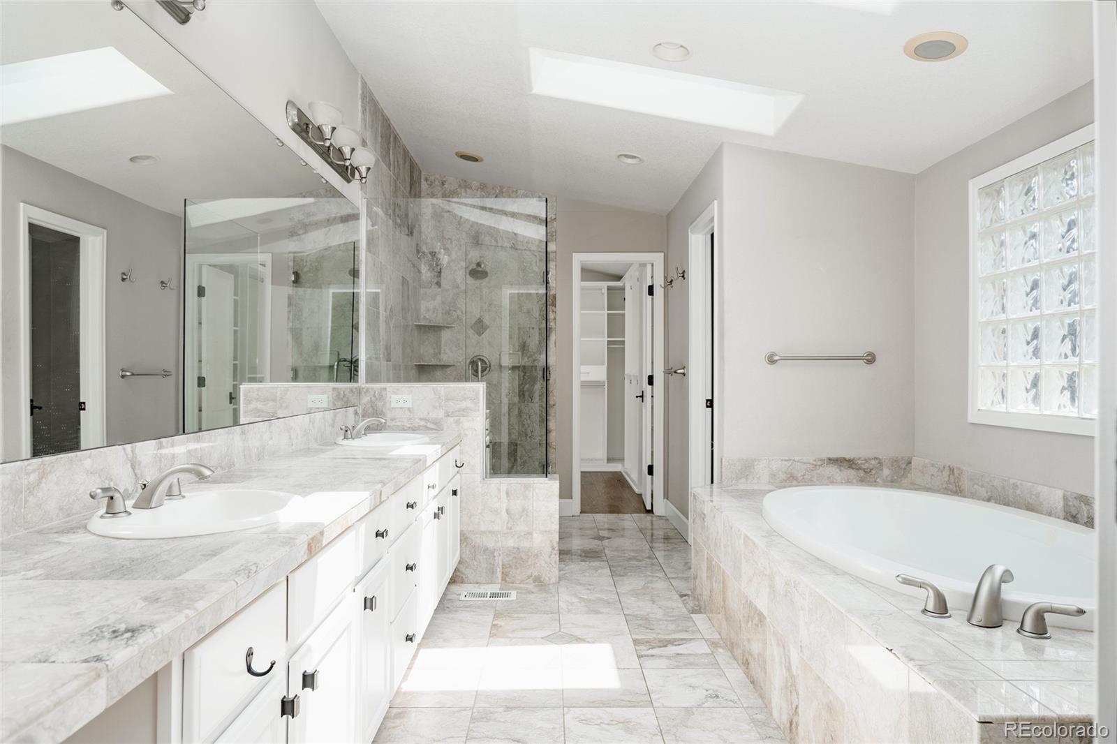 MLS Image #19 for 520  jackson street,denver, Colorado