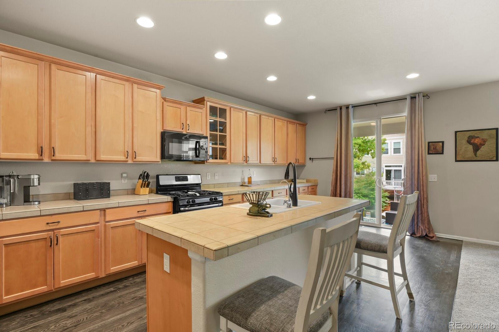 MLS Image #11 for 9923  salida street,commerce city, Colorado