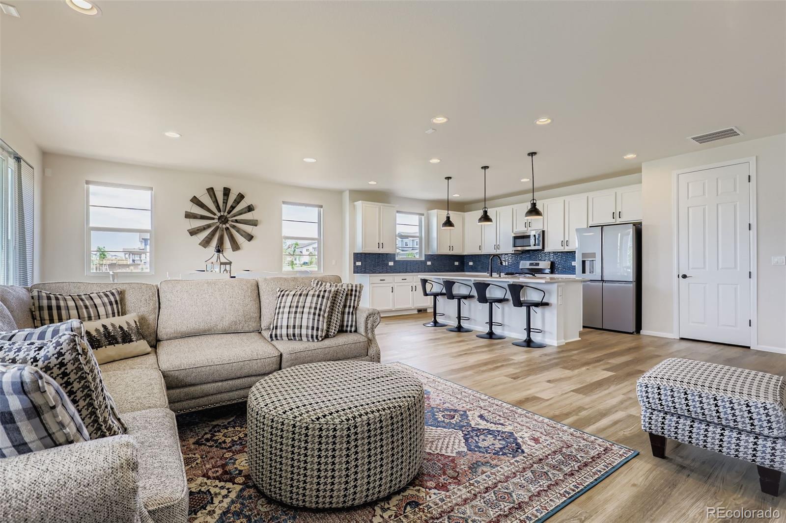 MLS Image #6 for 9095  uravan court,commerce city, Colorado