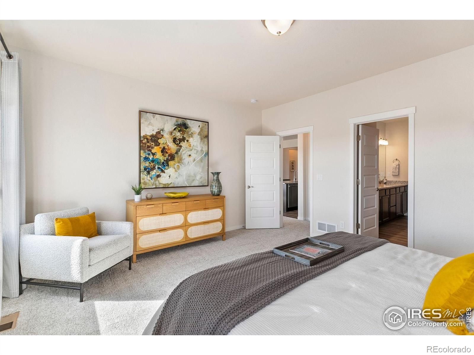 MLS Image #14 for 18  chipeta way,lochbuie, Colorado