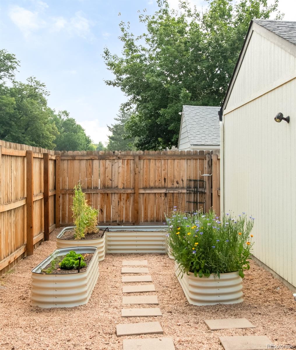MLS Image #2 for 1400 s birch street,denver, Colorado
