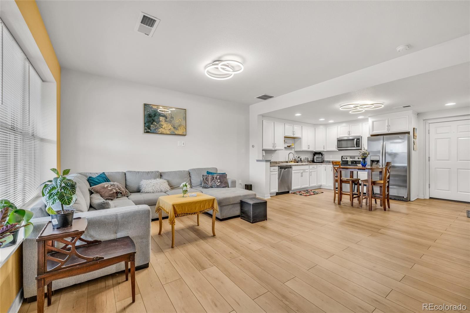 MLS Image #4 for 5417  central park boulevard,denver, Colorado