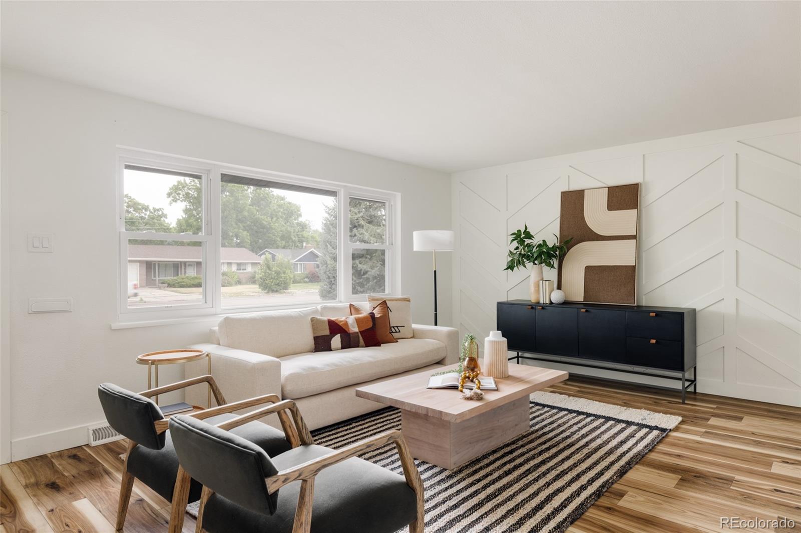 MLS Image #1 for 812 s holly street,denver, Colorado